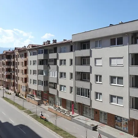 Lisa, Sarajevo * Lukavica